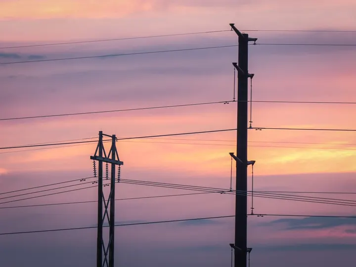 The plan assumes the wires and towers will still be there — and that someone can walk the route to check. — Photo: tvdxer (BY 2.0), via flickr